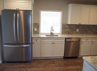 242 Trenton Rd, Fairless Hills, PA 19030