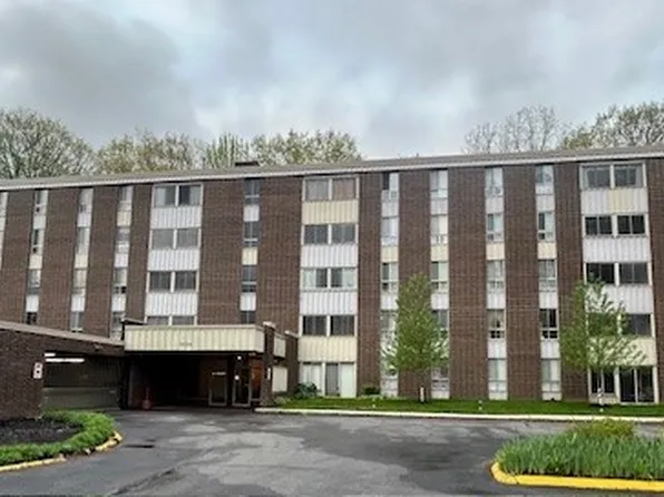 3068 Kent Rd APT 211, Stow, OH 44224