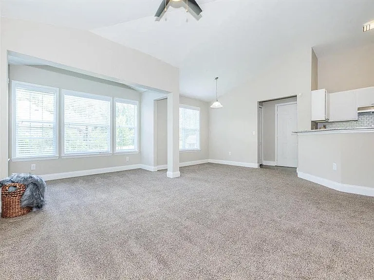 Westcott Apartments — Photo 8