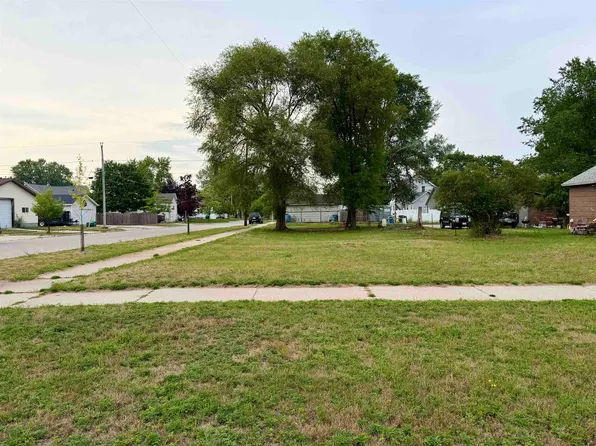 Terrace Ave, Marinette, WI 54143