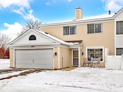 1933 Southcross Dr #2004, Burnsville, MN, 55306