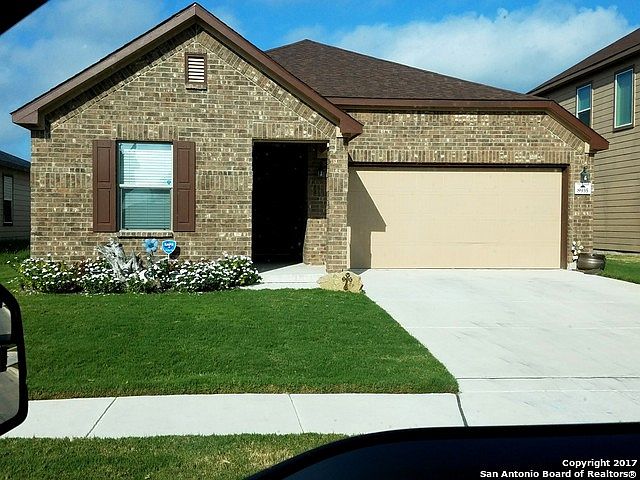 1st image of 8935 Victoria Lk