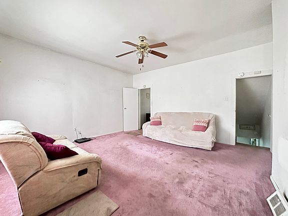 5th image of 22 W Balph Ave