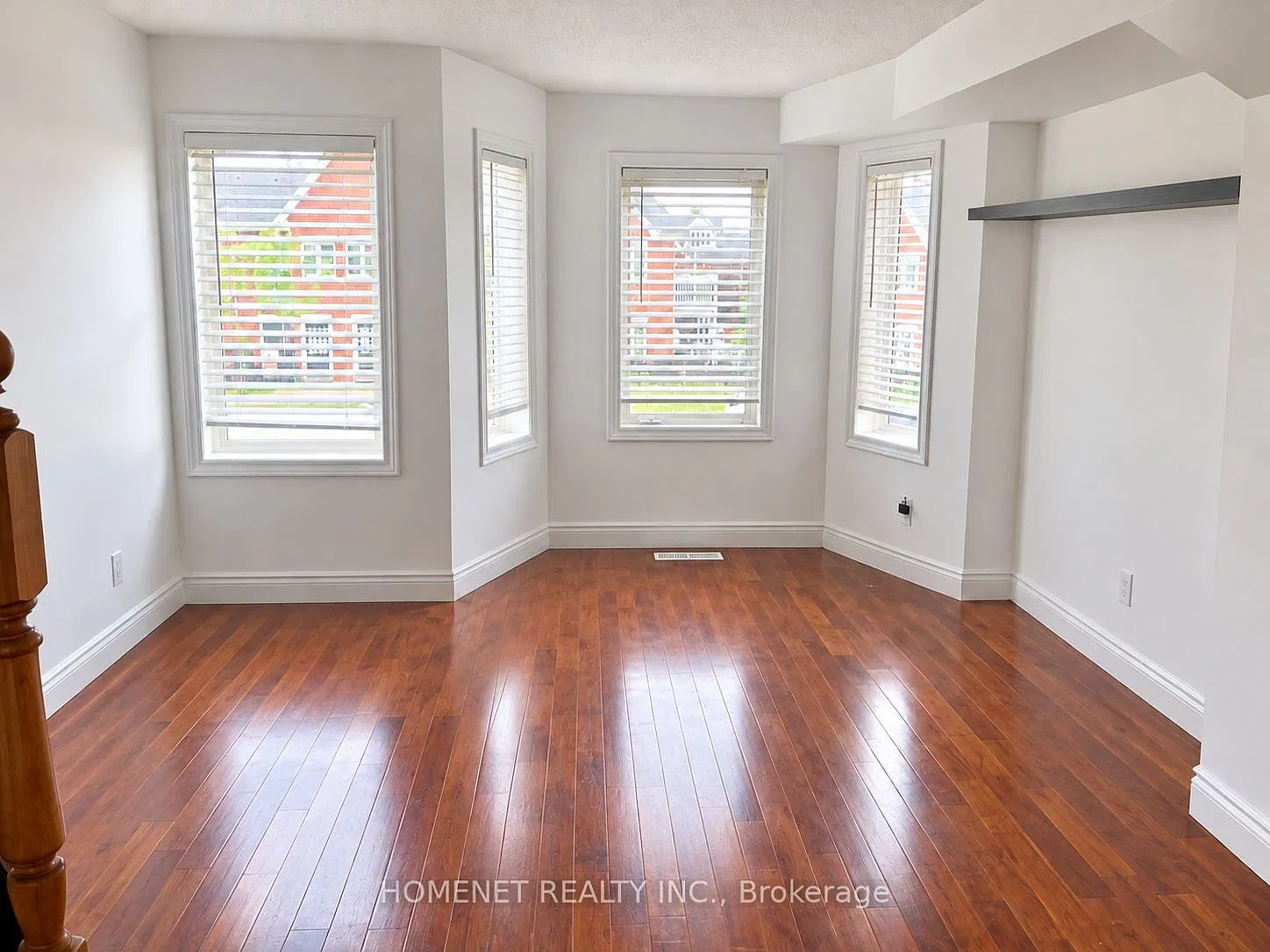 1751 Lampman Ave — Photo 2