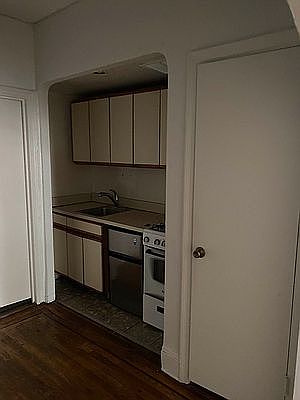 4th image of 337 E 85th St APT 2B
