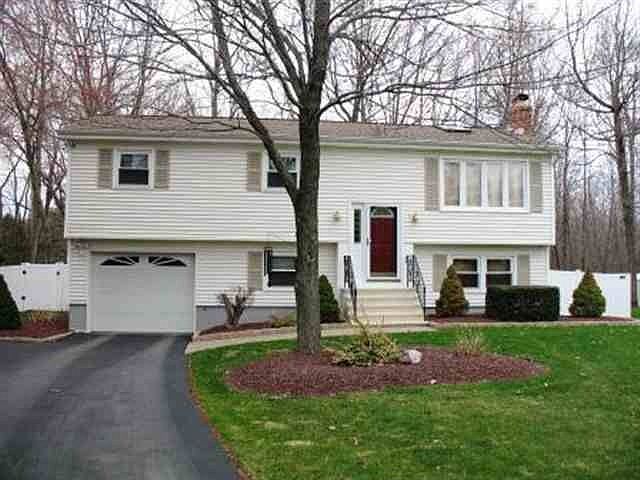 1st image of 30 Greenridge Dr