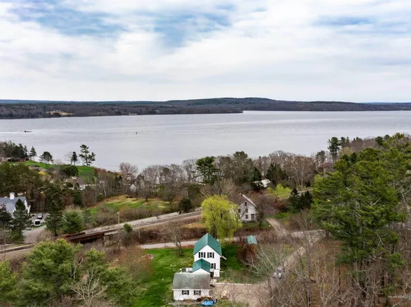 733 Us Route 1, Stockton Springs, ME 04981