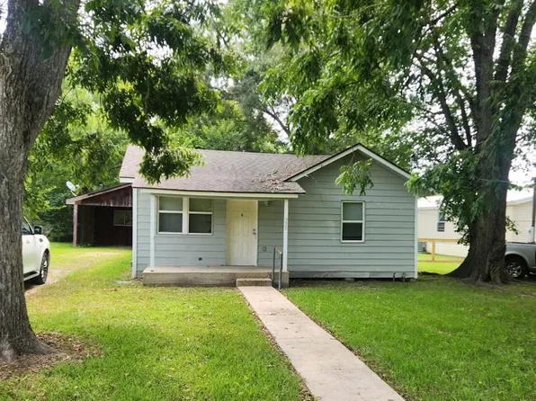 330 N Ann St, Sour Lake, TX 77659
