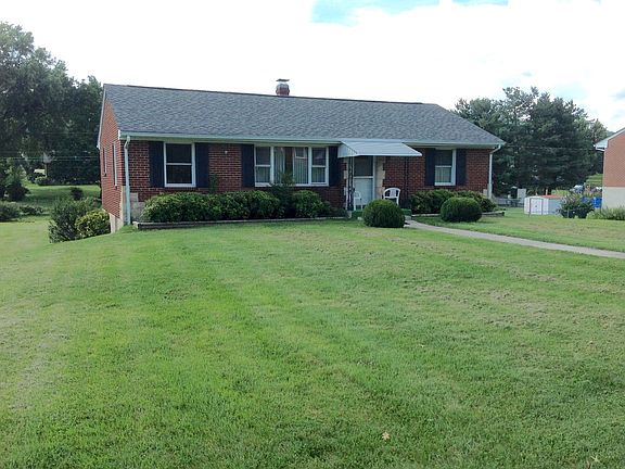 2nd image of 1131 Vivian Ave