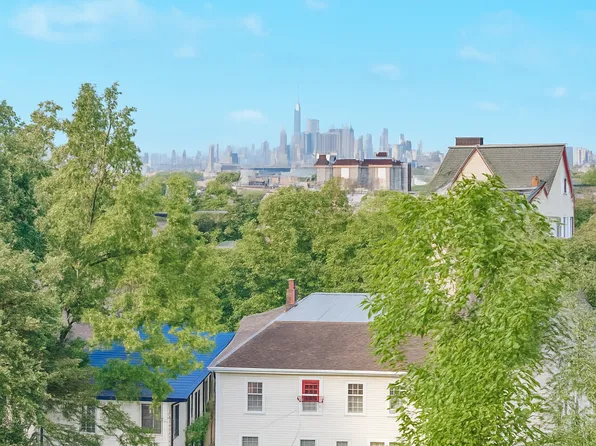 11 Bayview Place image 31 of 33