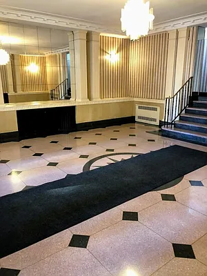 Sold by Area New York | media 2