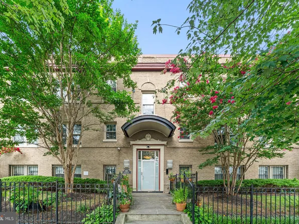 410 15th St NE APT 16, Washington, DC 20002