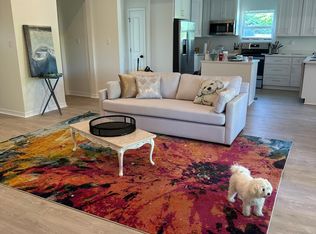 670 Royale Dr, Biloxi, MS 39532