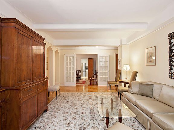 2nd image of 315 W 86th St APT 3C
