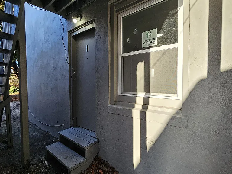 709 Adriatic Ave — Photo 2