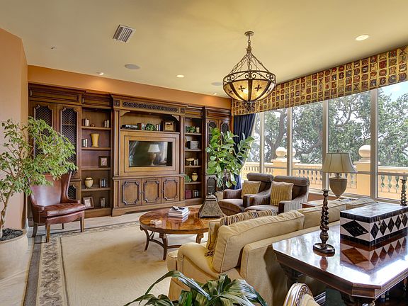 3rd image of 4201 Bayshore Blvd Unit 1402