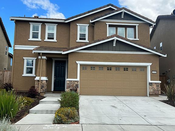 4th image of 3030 Portage Way