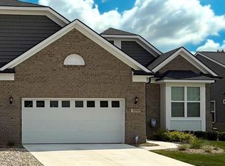 42744 Arbor Dr, Clinton Township, MI 48038