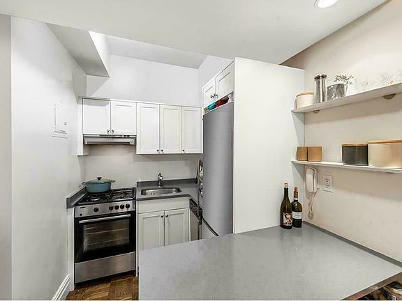 4th image of 7 Park Ave APT 113
