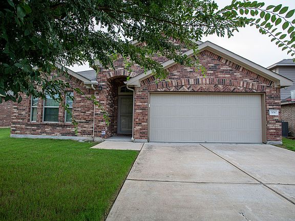 3rd image of 104 Colthorpe Ln