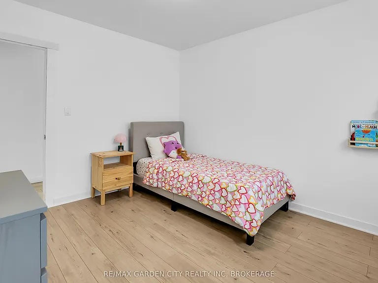 18 Wakil Dr #1 — Photo 16