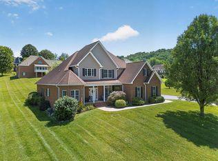 22979 Lone Eagle Dr, Bristol, VA 24202