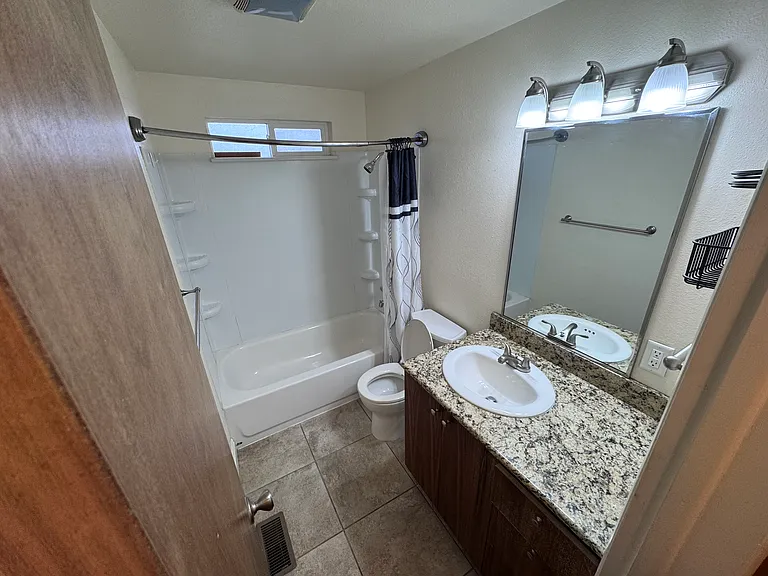 7505 W Emerald St — Photo 11