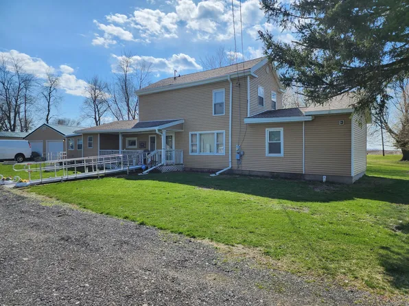 803 W North St, Lincoln, IL 61723