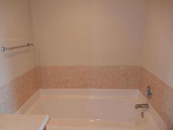3rd image of 2805 Bromeliad Ct