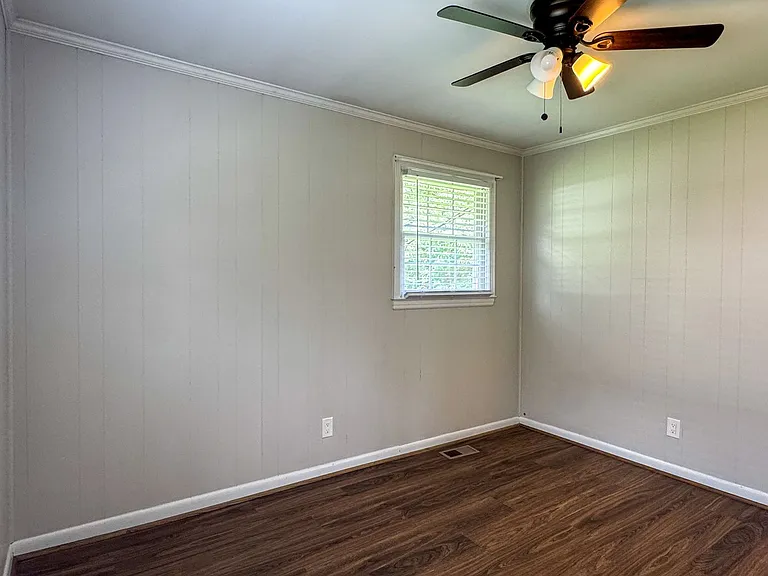 6614 Johnston St S — Photo 14