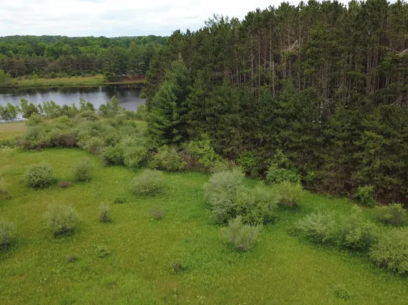 11651 Port Stewart Dr, Stanwood, MI 49346