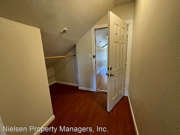 5th image of 2818 E St Unit A