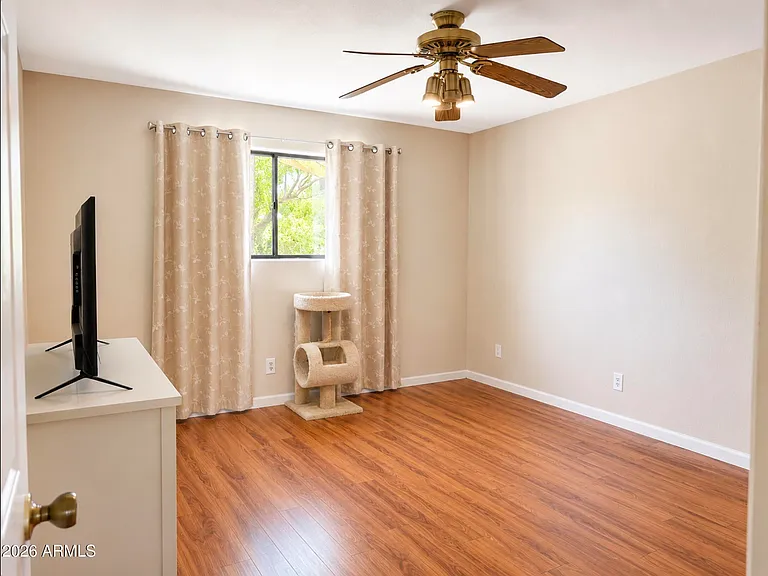 7026 E Sunnyside Dr — Photo 16