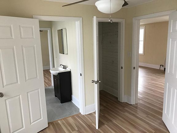 5 company bedroom to bath