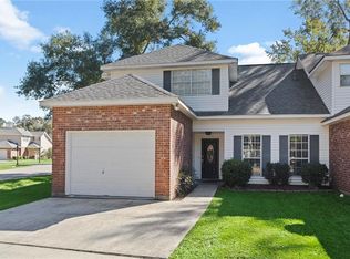 69 Colonade Ct, Mandeville, LA 70448