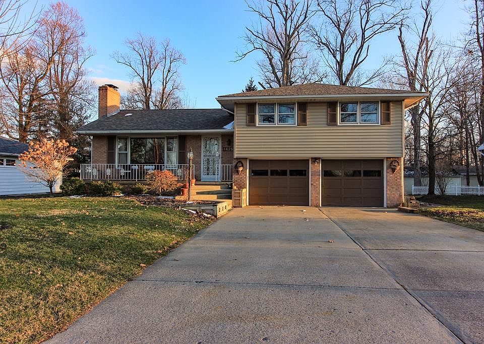 1st image of 1425 Silver Ln