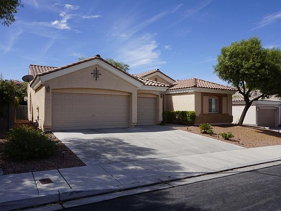 2nd image of 2153 Arpeggio Ave