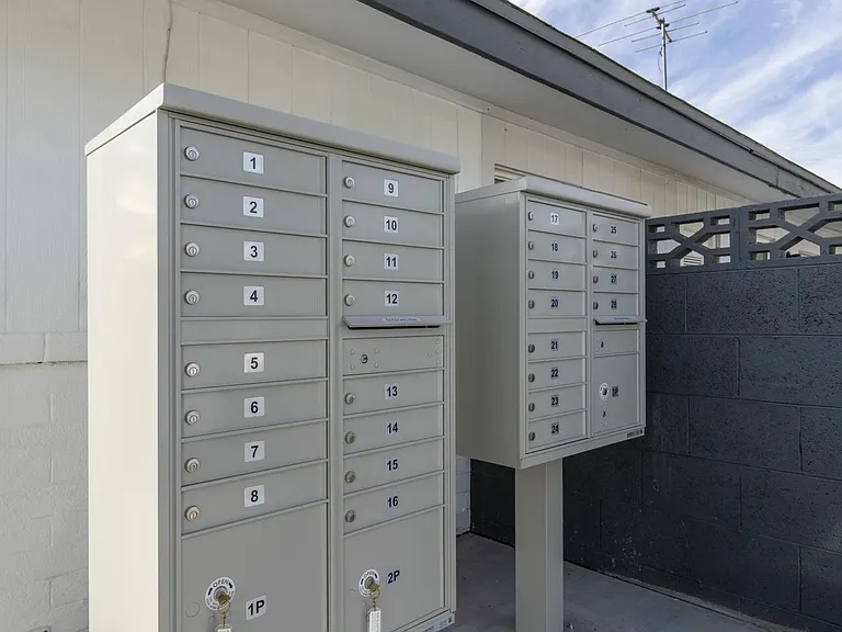 Modern patio home, pet friendly resort living in Arcadia at Urban Falls. — Photo 13