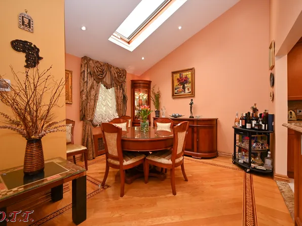 47 Gaylord Drive North image 12 of 21