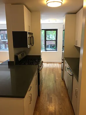 Rented by Solil Management | media 17