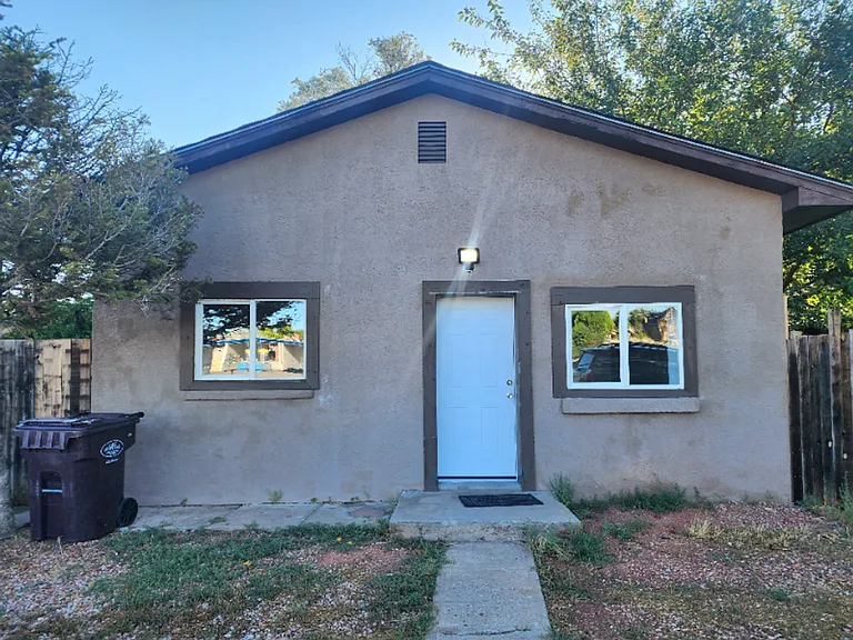 1316 Stone Ave — Photo 5