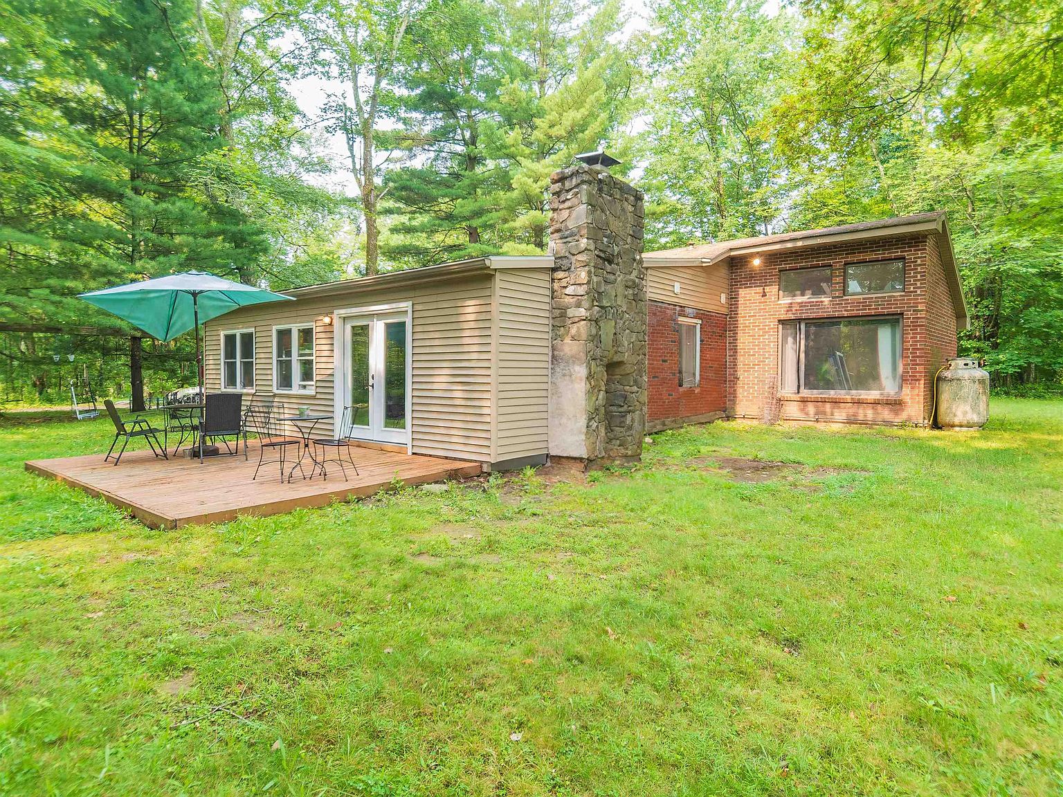 6 Carol Lane, Gardiner, NY 12525 MLS 20232080 Zillow