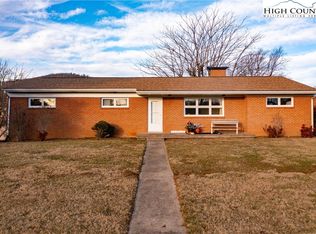 23 Hal St, Sparta, NC 28675