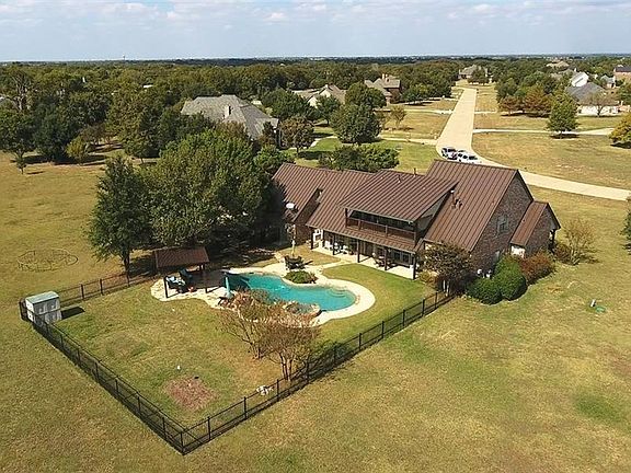 3rd image of 146 Estelle Ln