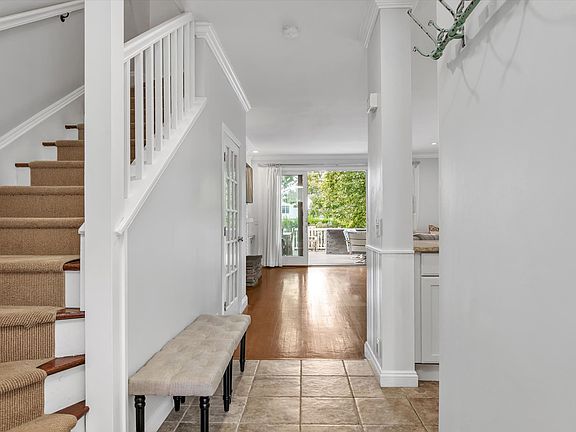 3rd image of 182 Main St #182