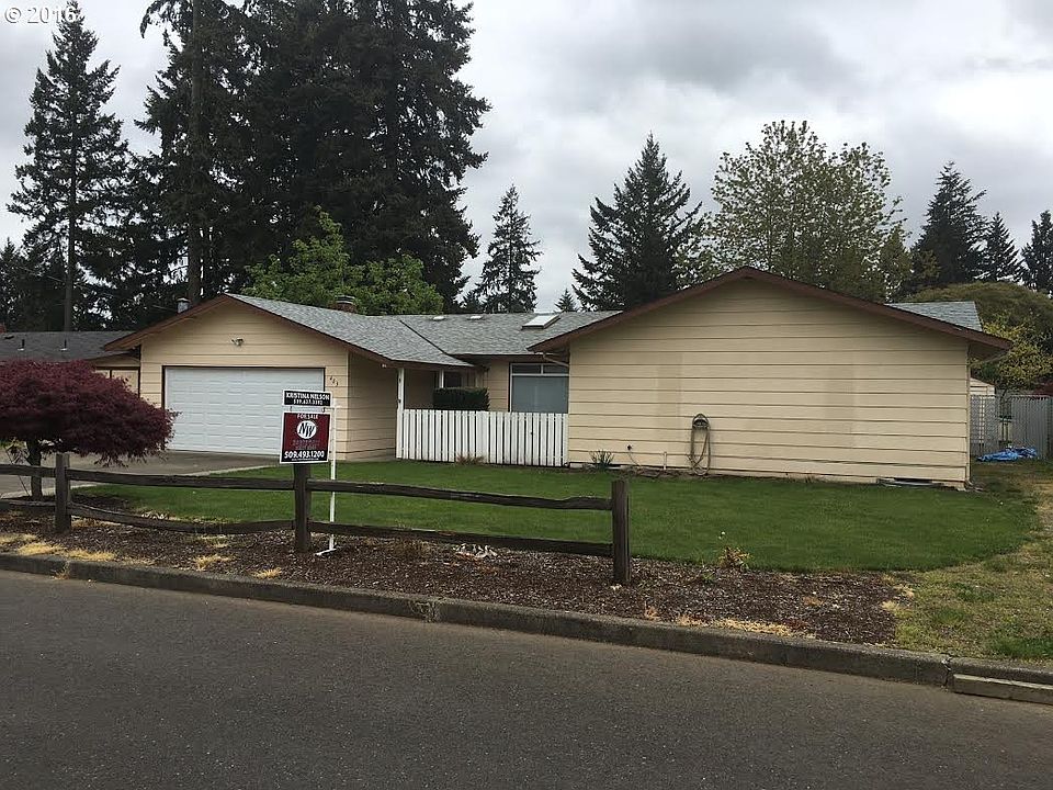 1st image of 403 NE 122nd Ave