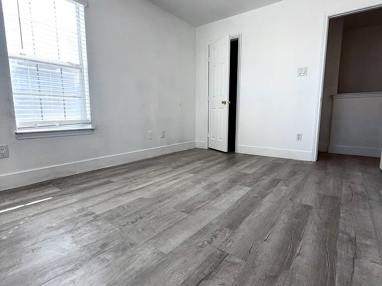 4626 San Jacinto St #D — Photo 13