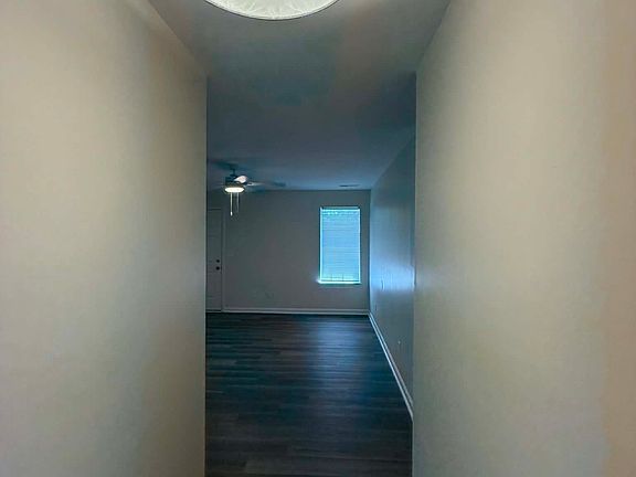 2nd image of 128 Colony Cir