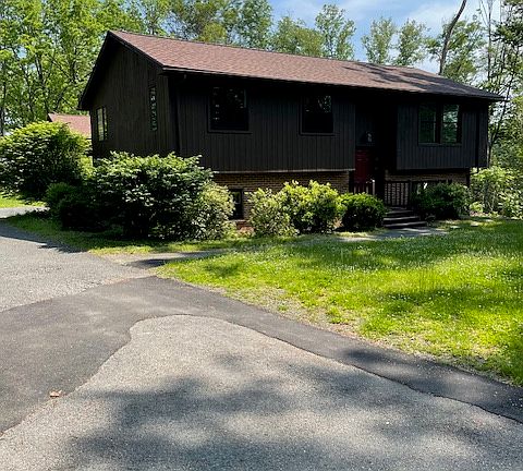 3rd image of 66 Summer St #66