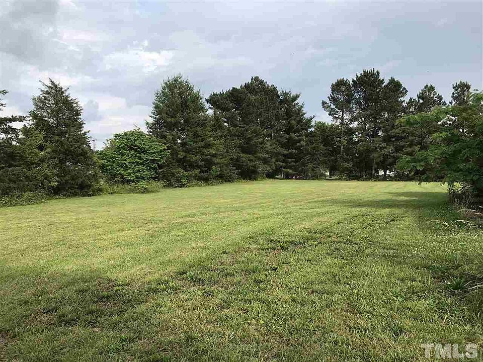 2nd image of 5142 Spoon Loop Rd